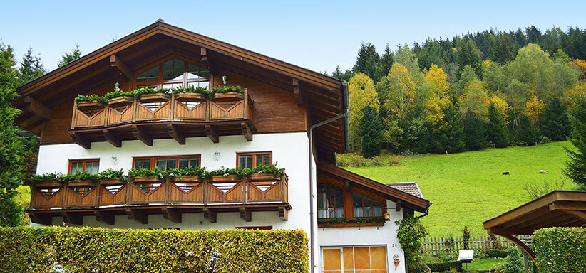 Ferienwohnungen für 2 - 6 Personen im Haus Hollinger in Eben, Salzburger Land